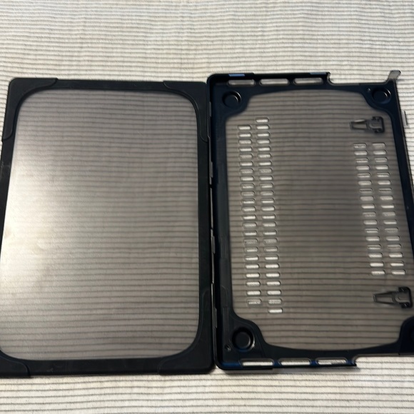 COPY - MacBook Pro 16 inch case - Picture 1 of 3
